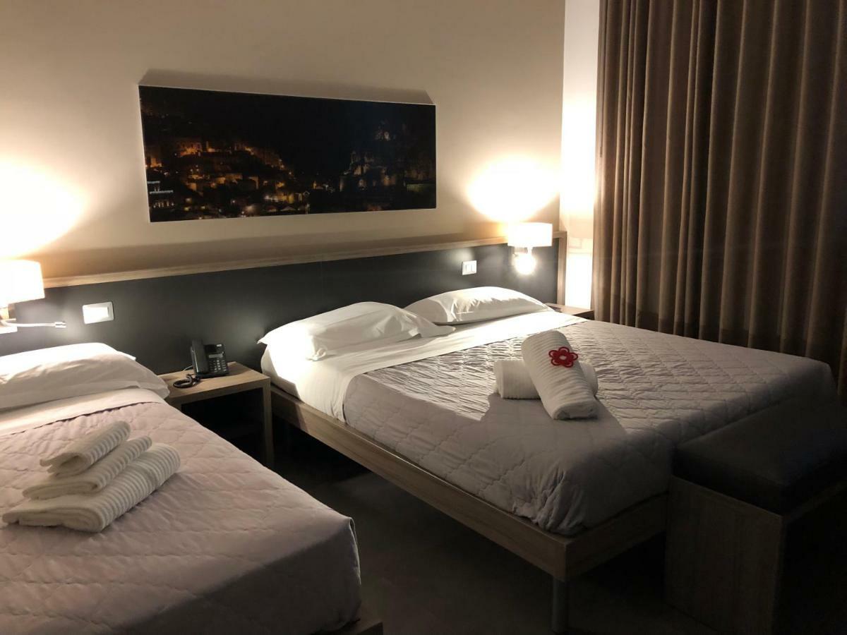 La Sosta Motel Tavola Calda Матера Экстерьер фото